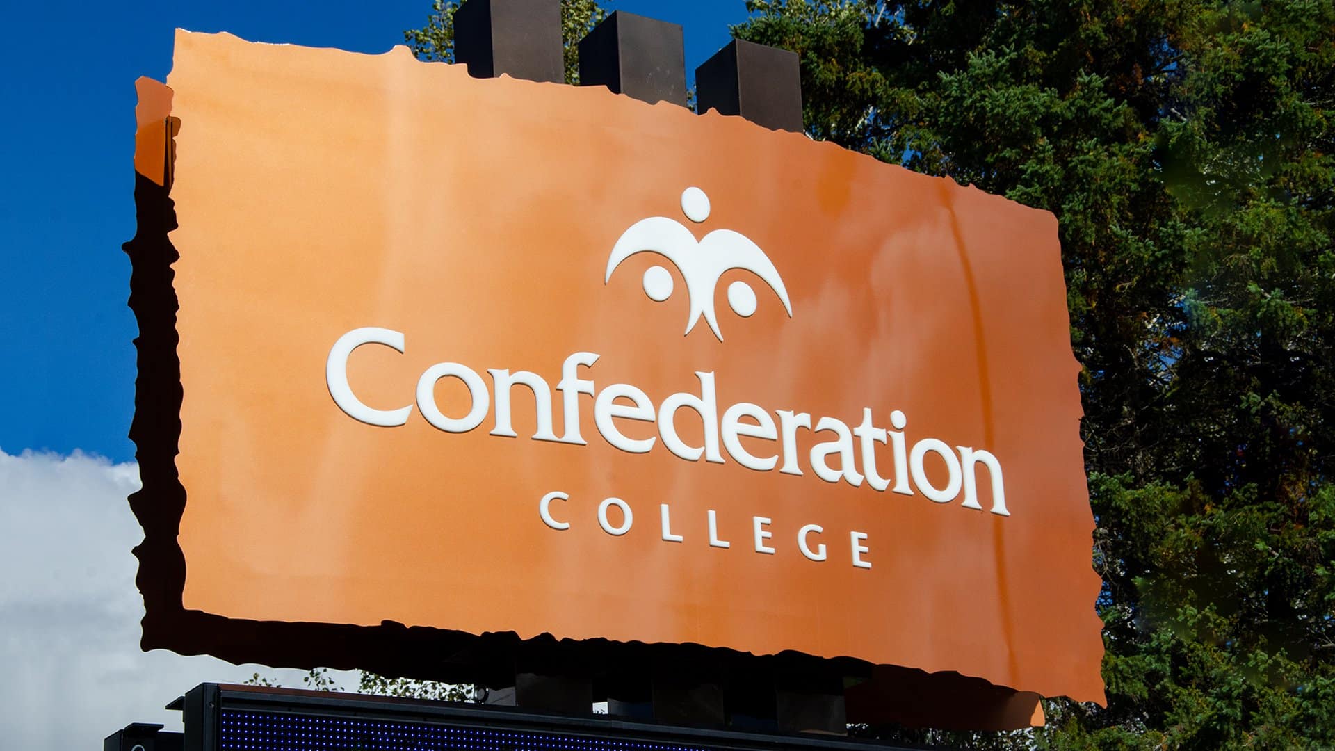 Confederation College Signage